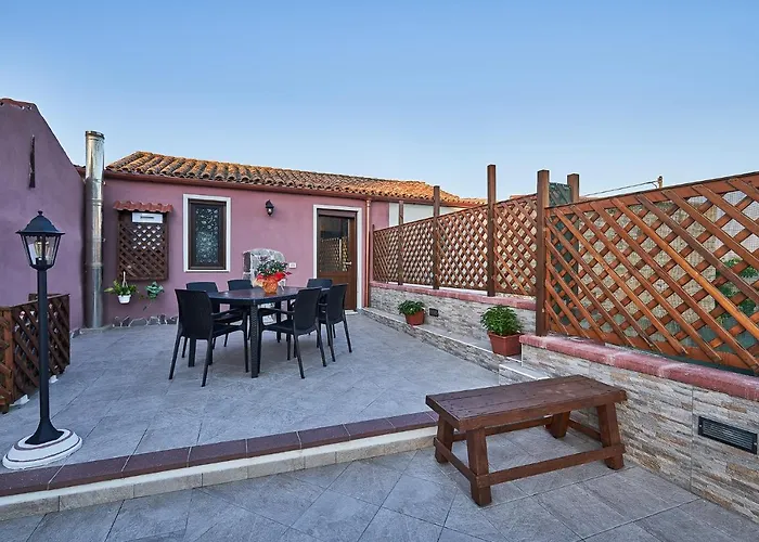 Al Vicolo Vi 3* 萨尔达拉